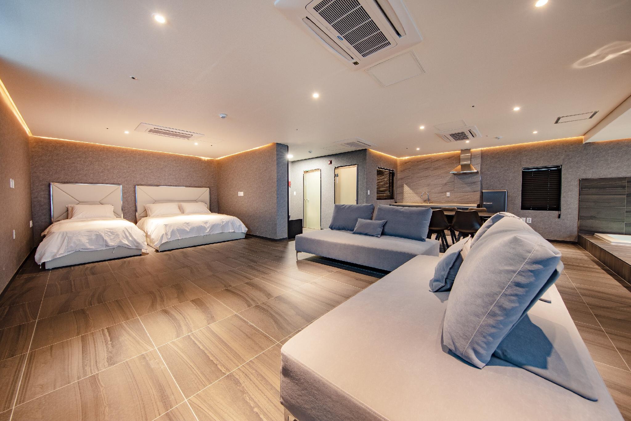 풀뷰 스파 풀빌라 (Sokcho Pool View Spa Pool Villa)