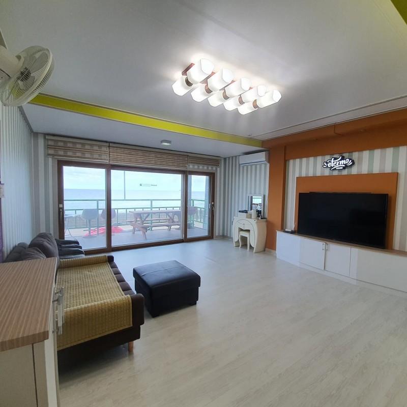 영덕 해파랑펜션 (Yeongdeok Sea Blue Pension)