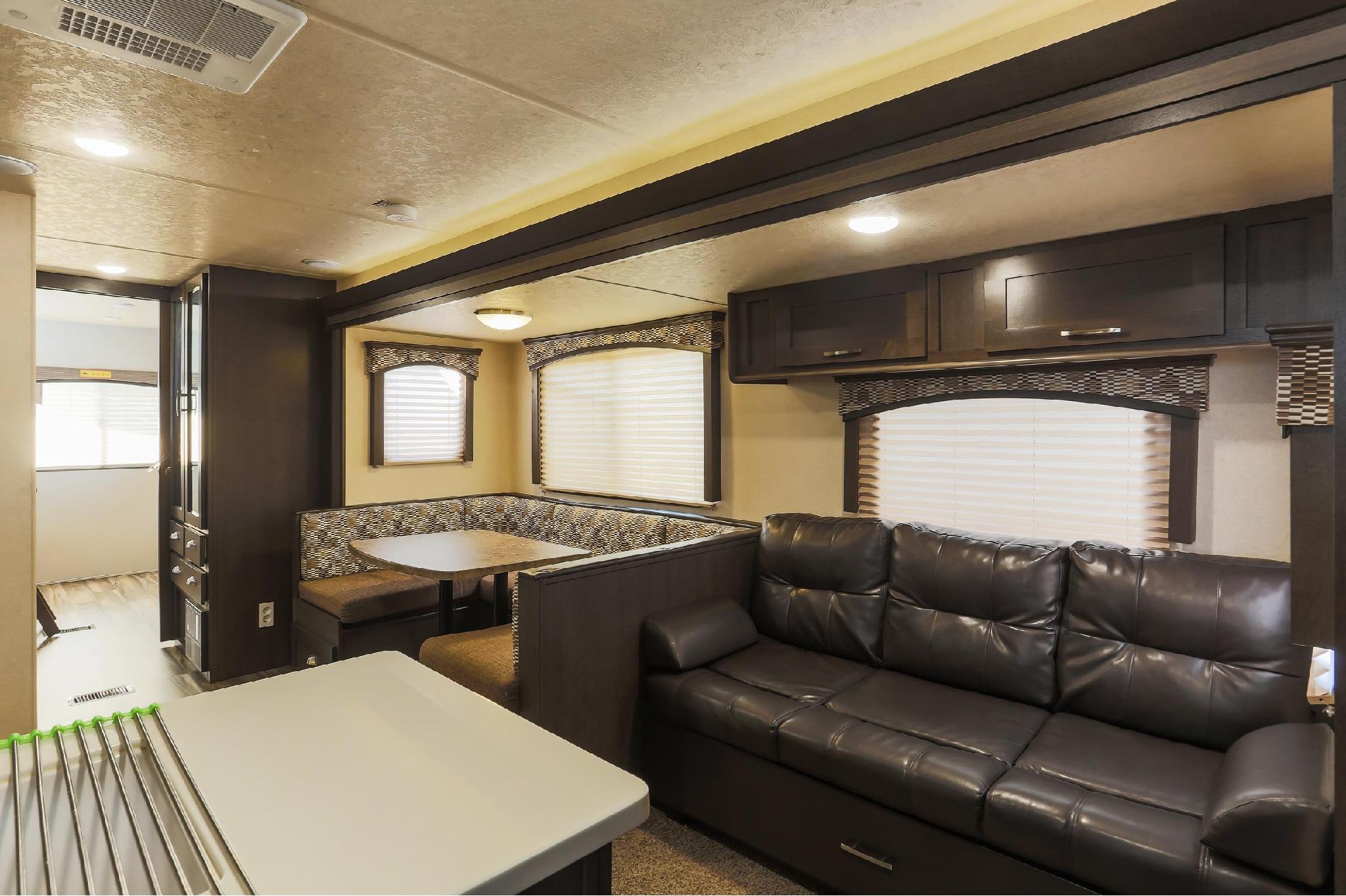 강릉 와우파크 카라반 (Gangneung Wow Park Caravan)