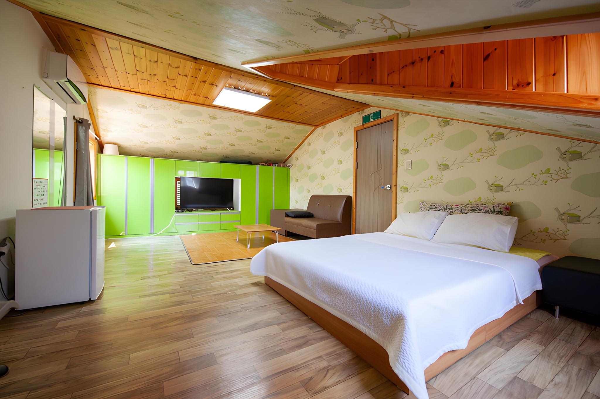 삼척 장호그린펜션 (Samcheok Jangho Green Pension)