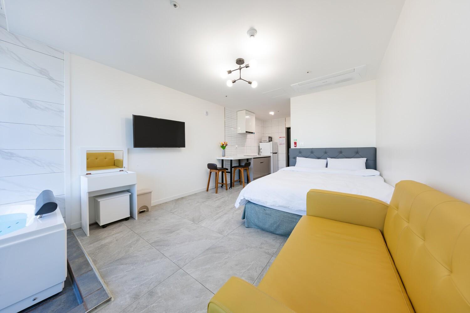 강릉 니시스파펜션 (Gangneung Nishi Spa Pension)