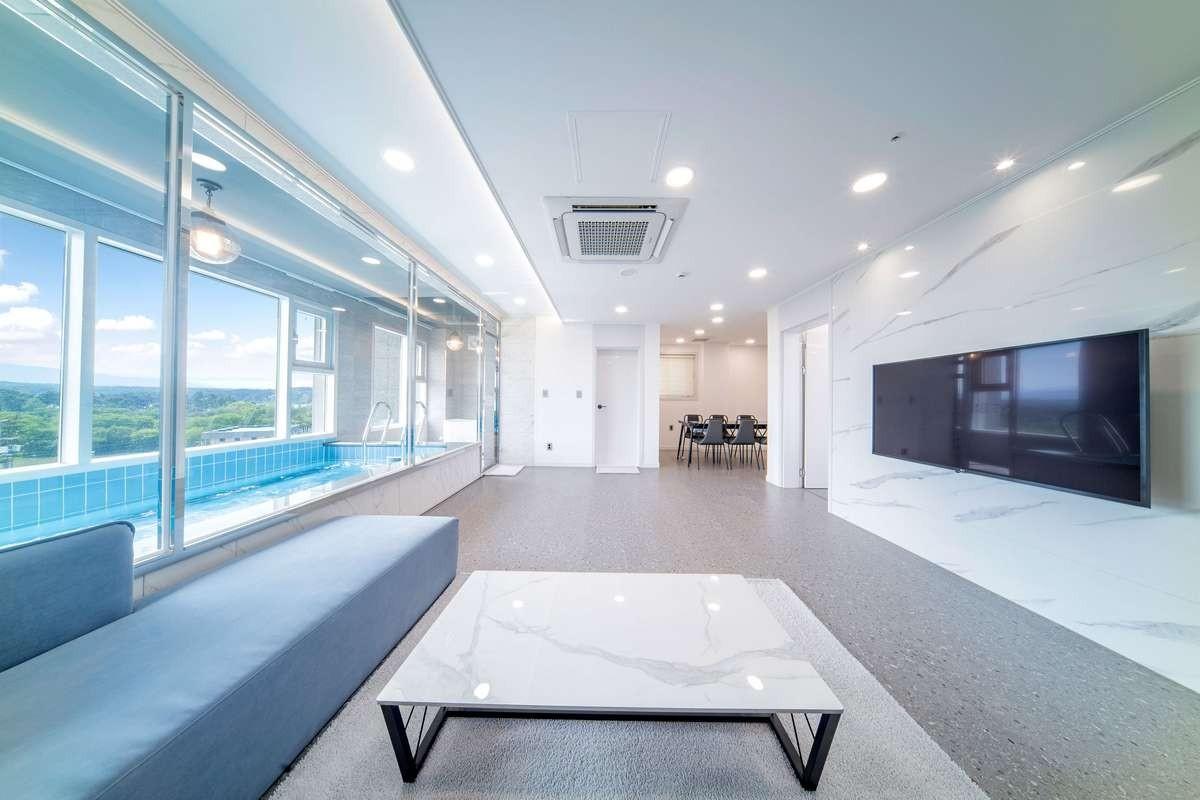 더 강문 (Gangneung The Gangmun Poolvilla and Spa Oceanview)