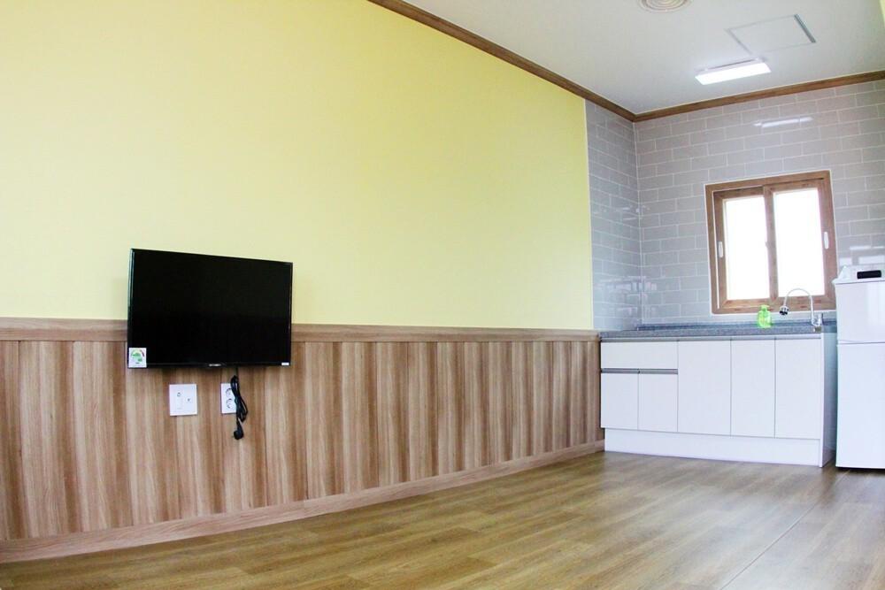 들꽃 펜션 (Nonsan Deulkot Pension)