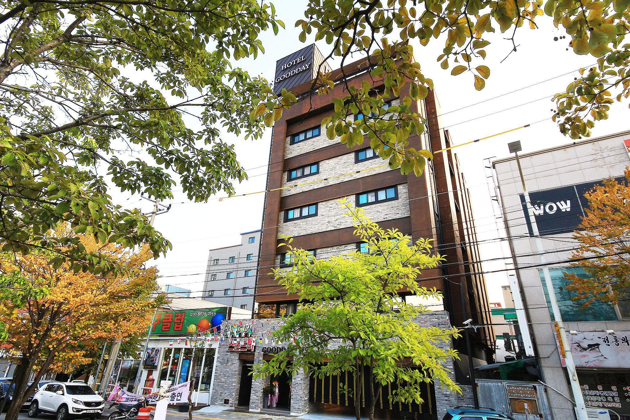 광양 호텔 굿데이 (Gwangyang Yongam Hotel Good Day)