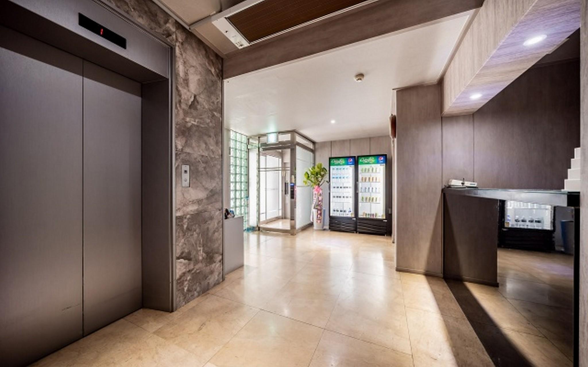 수원역 호텔 맘 (Suwon Station Hotel MOM)