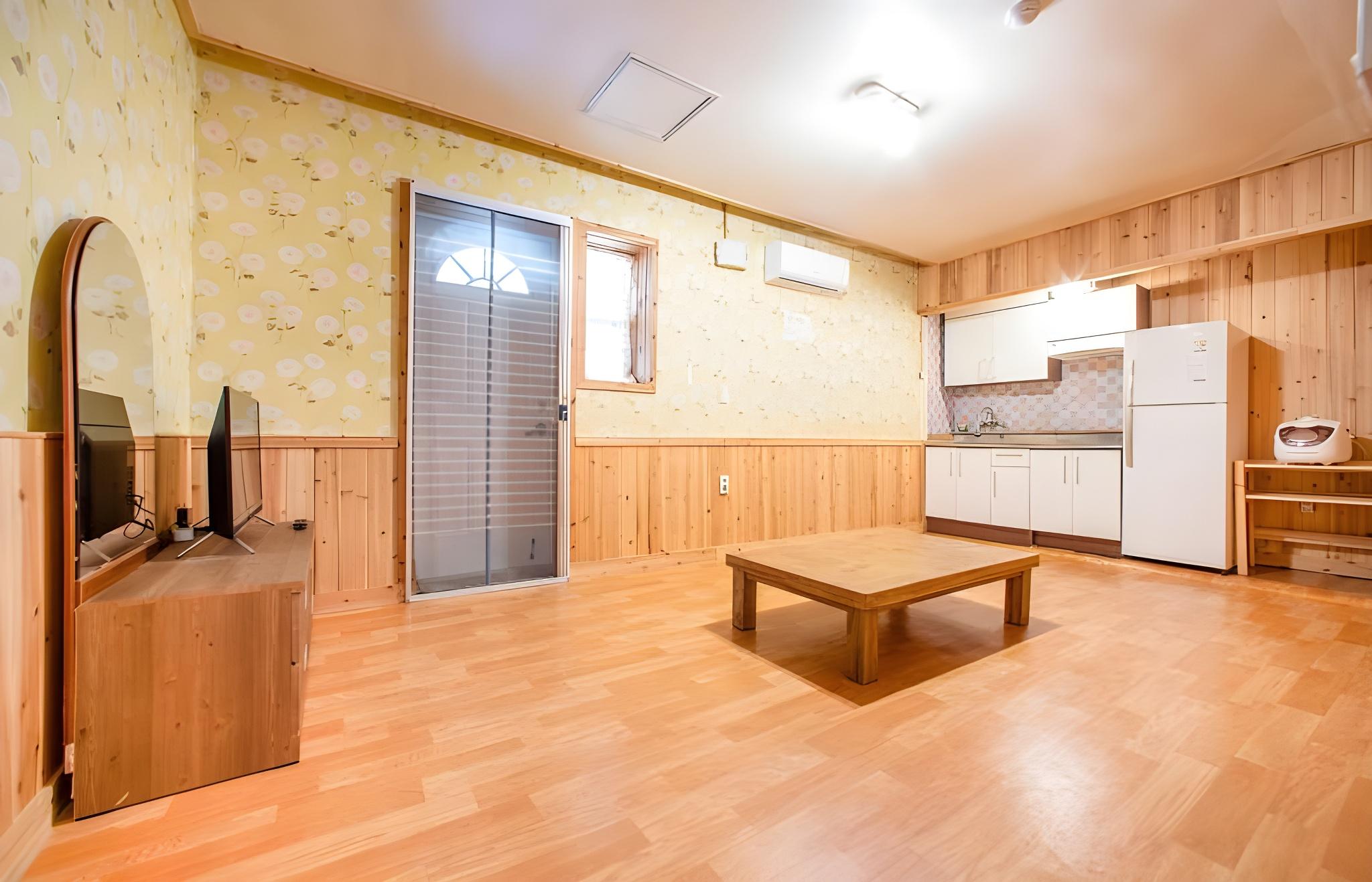 무주 덕유산펜션 (Muju Deokyusan Pension)