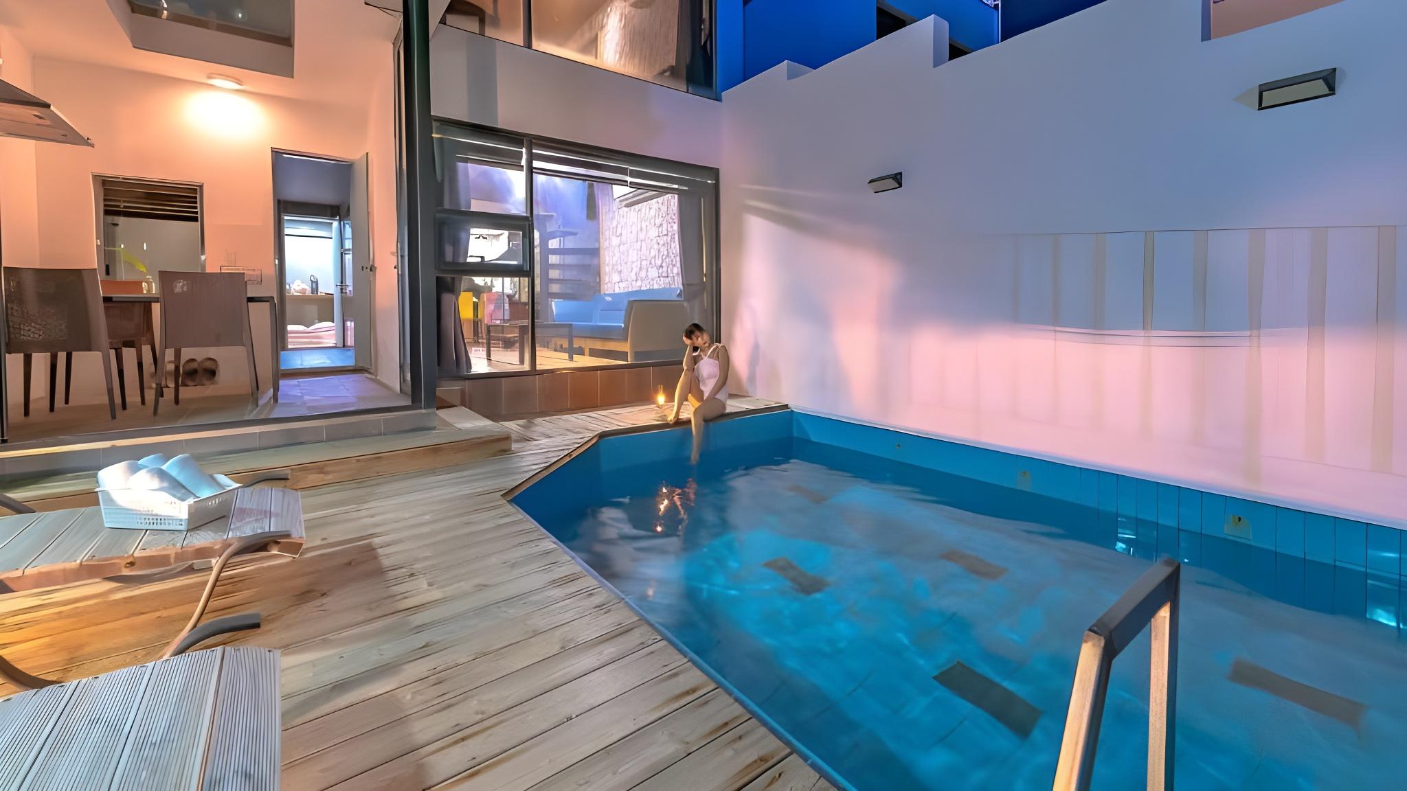 영덕 메르센트풀빌라 (Yeongdeok Mercedes Full Villa)