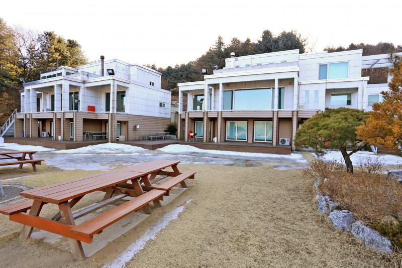 가평 버디하우스펜션 (Gapyeong Buddy House Pension)