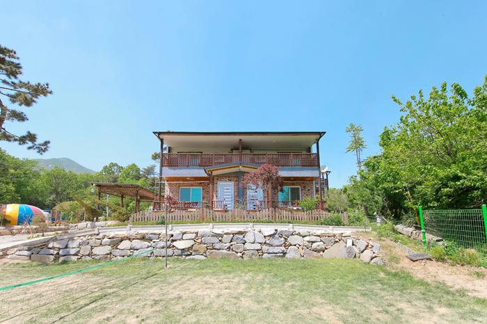 Deoksan Sanmaru Pension