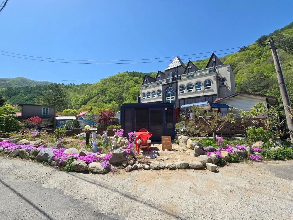 흥정계곡 409 펜션 (Heungjeong Valley 409 Pension)