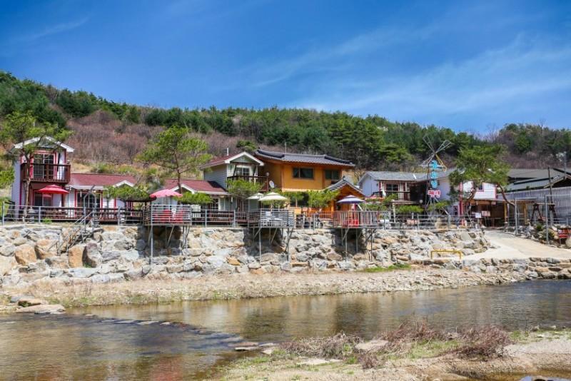 공주 굿모닝펜션 (Gongju Good Morning Pension)