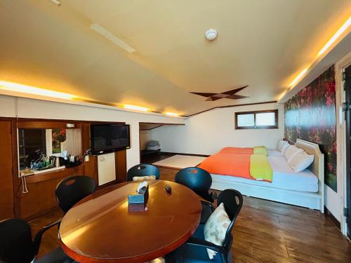 탑 모텔 (Top Motel)