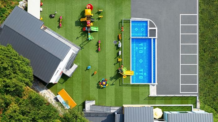 Totto Kids Pool Villa