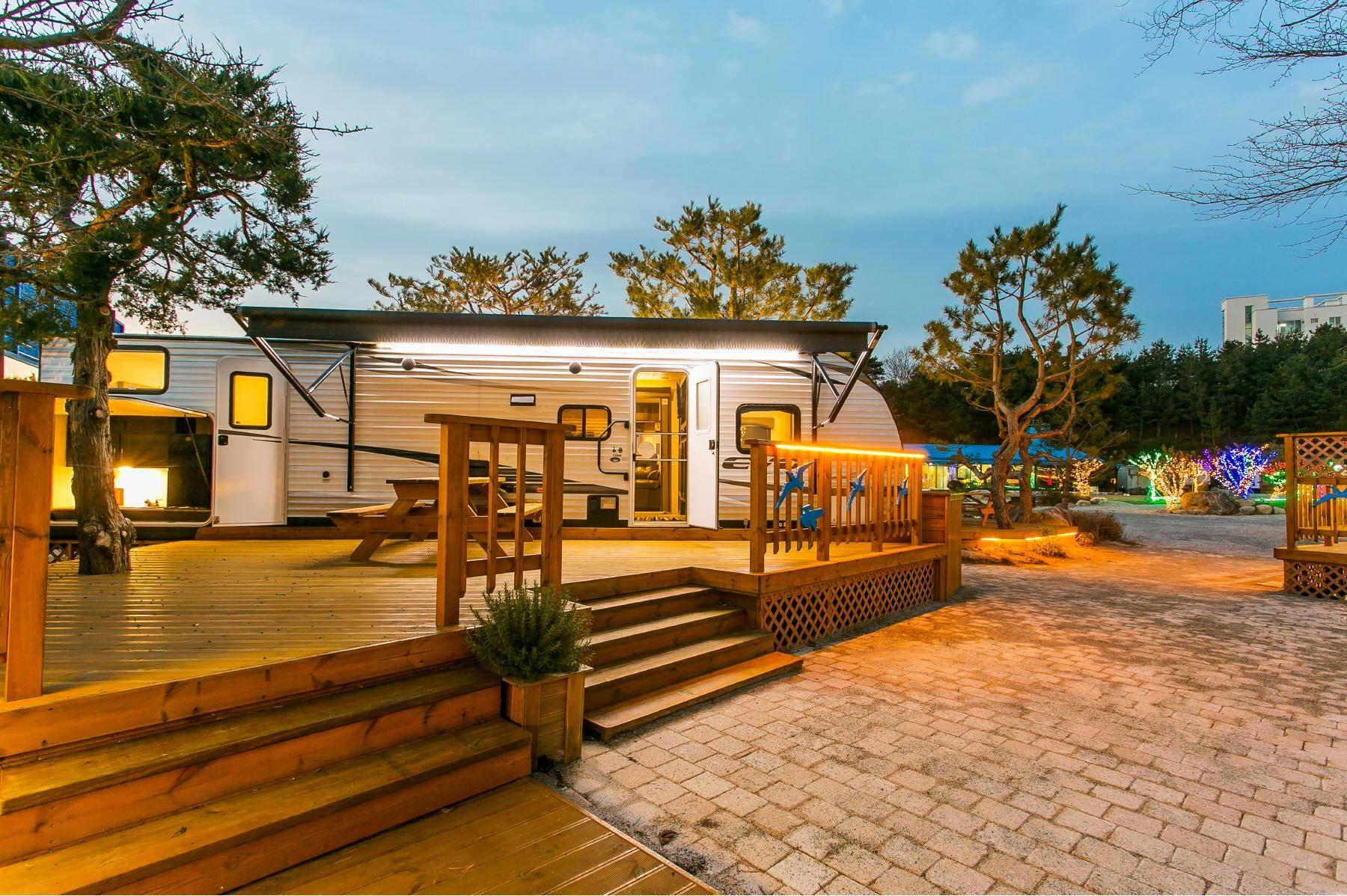 강릉 와우파크 카라반 (Gangneung Wow Park Caravan)