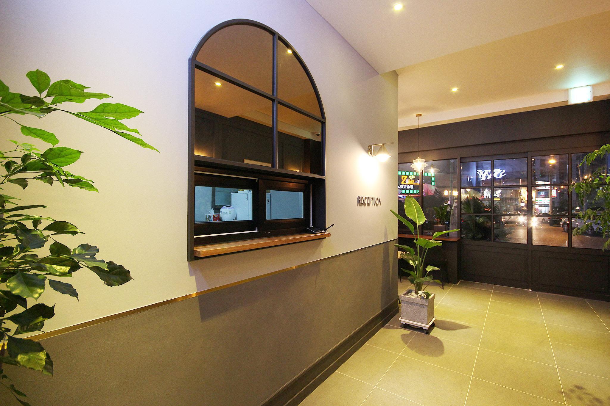 구미 형곡동 호텔 스테이 (Gumi Hyeonggokdong Hotel Stay)