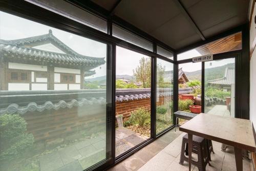 보성 신록 한옥 펜션 (Boseong Greenery Hanok Pension)