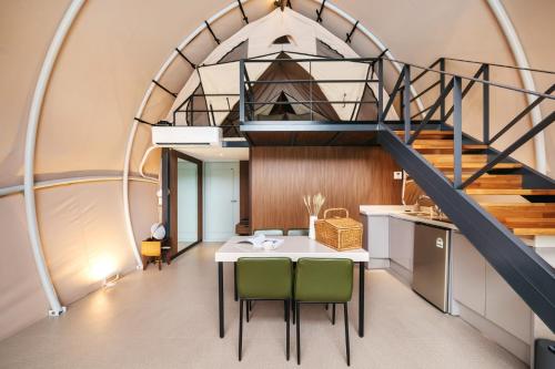 노마드 글램핑 (Nomad Glamping)