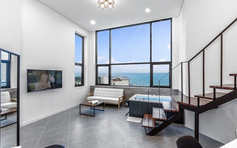 강릉 어뮤즈스파펜션 (Gangneung Amuse Spa Pension)