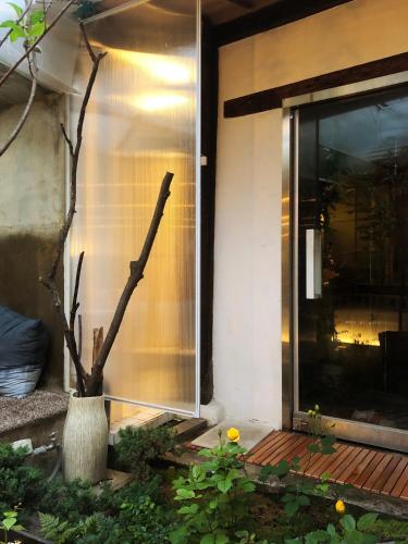 비바라비다 종로 독채 한옥 (Viva La Vida - Jongno Hanok Private House)