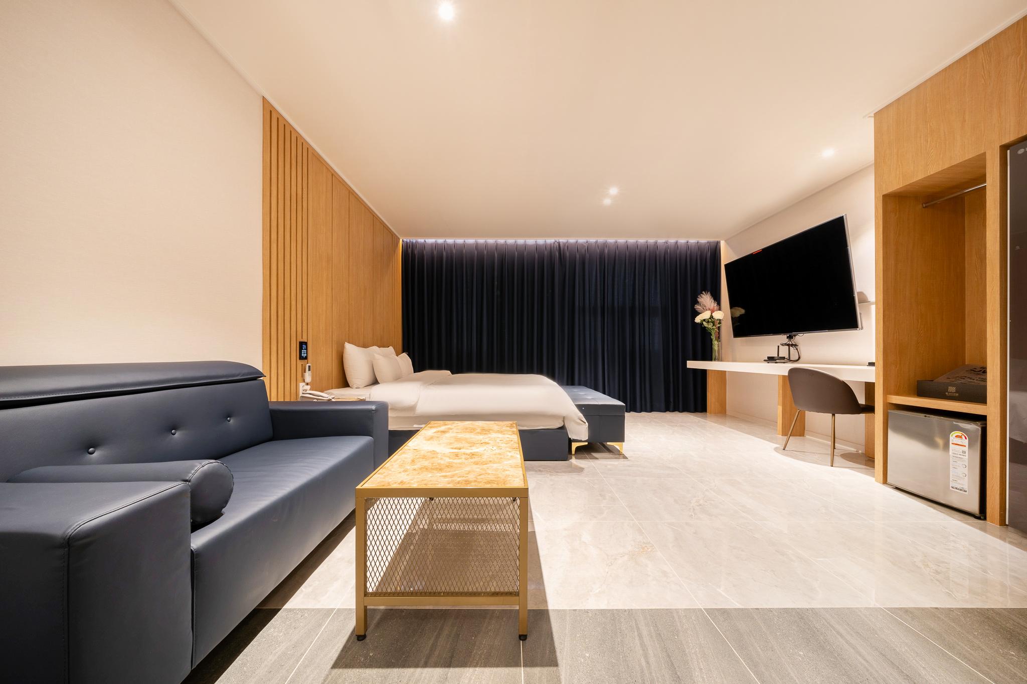 광양 투 드라이브인 무인 호텔 (Gwangyang Two Drive-In Hotel)