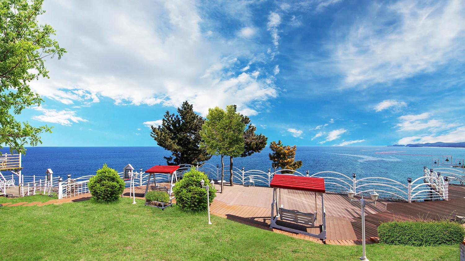 삼척 하얀낭만 펜션 (Samcheok White Romantic Pension)