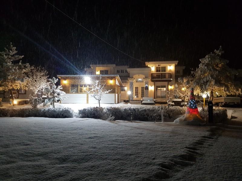 평창 봉평별빛펜션(휘닉스평창 4km 5분거리) (Pyeongchang Bongpyeong Starlight Pension (Phoenix Pyeongchang 4km 5 minutes away))