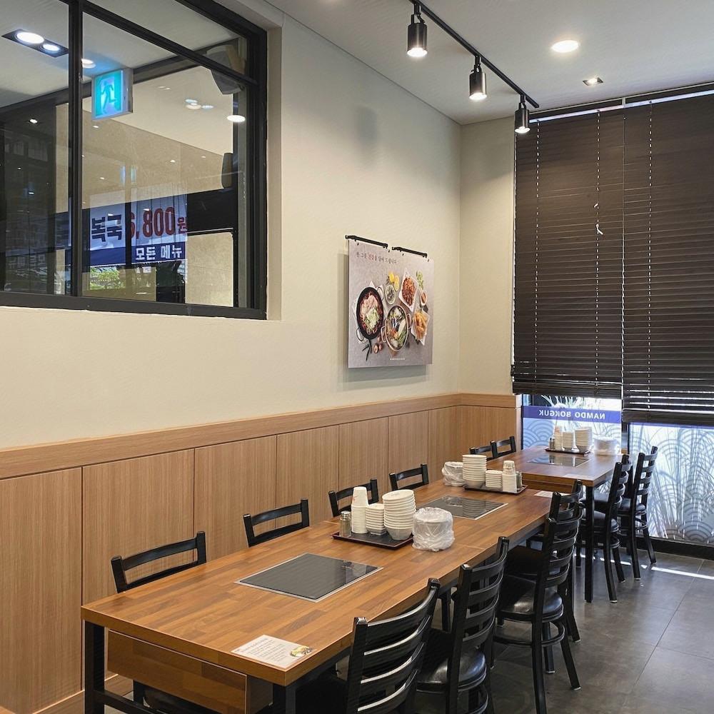 S앤 호텔 (S& Hotel)