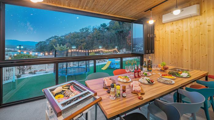 Yoon Story Kids Pool Villa