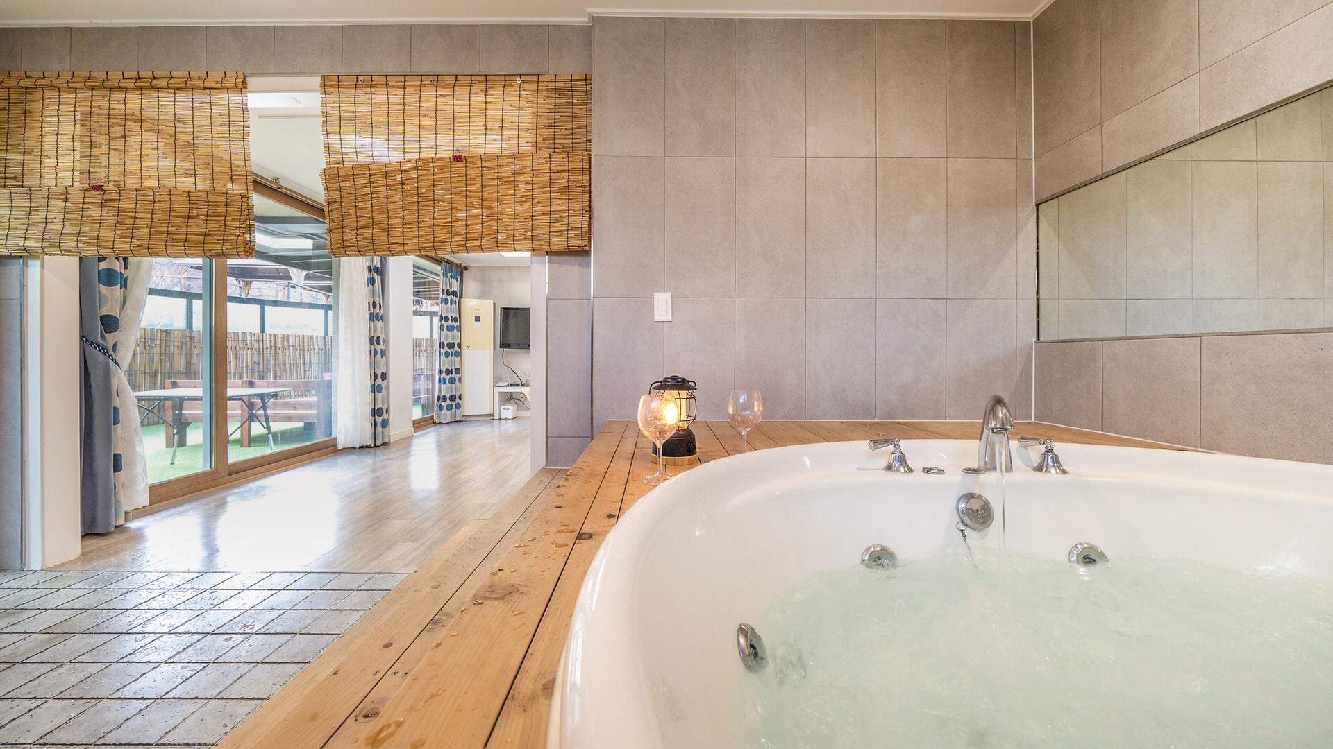 Hongcheon noilgangmaeul Pet Pension