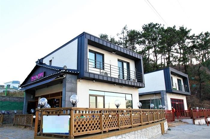 Caribbean Sunset Pension