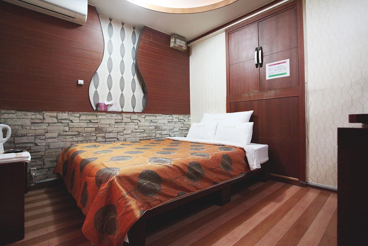 인천(연안부두) 애플 (Incheon (Yeonanbudu) Apple)