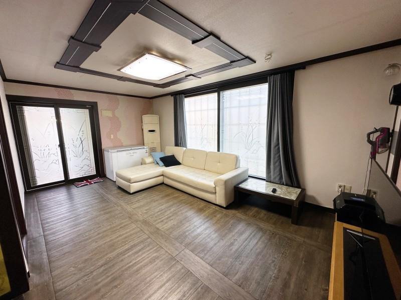 인천(무의도) 상수리나무아래펜션 (Incheon (Muuido) Pension under the oak tree)