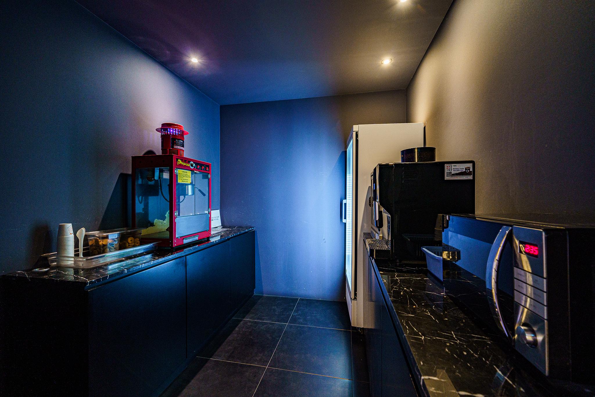 성남 YAJA 수진역점 (Seongnam YAJA Sujin Station)