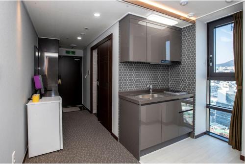 그리핀 베이 호텔 (GRIFFIN BAY HOTEL)