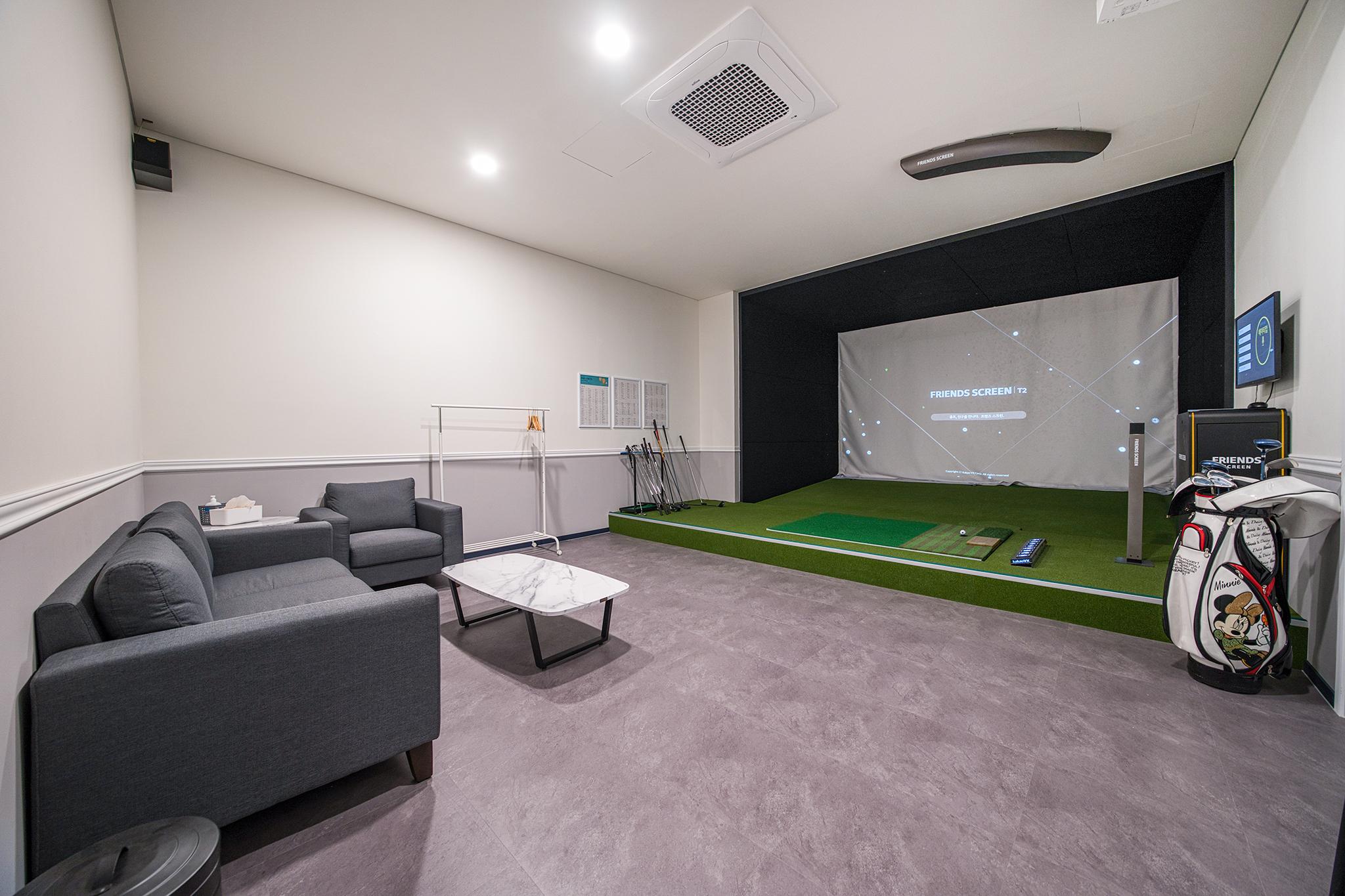 충주 YAJA 충주역점 (Chungju YAJA Chungju Station Branch)