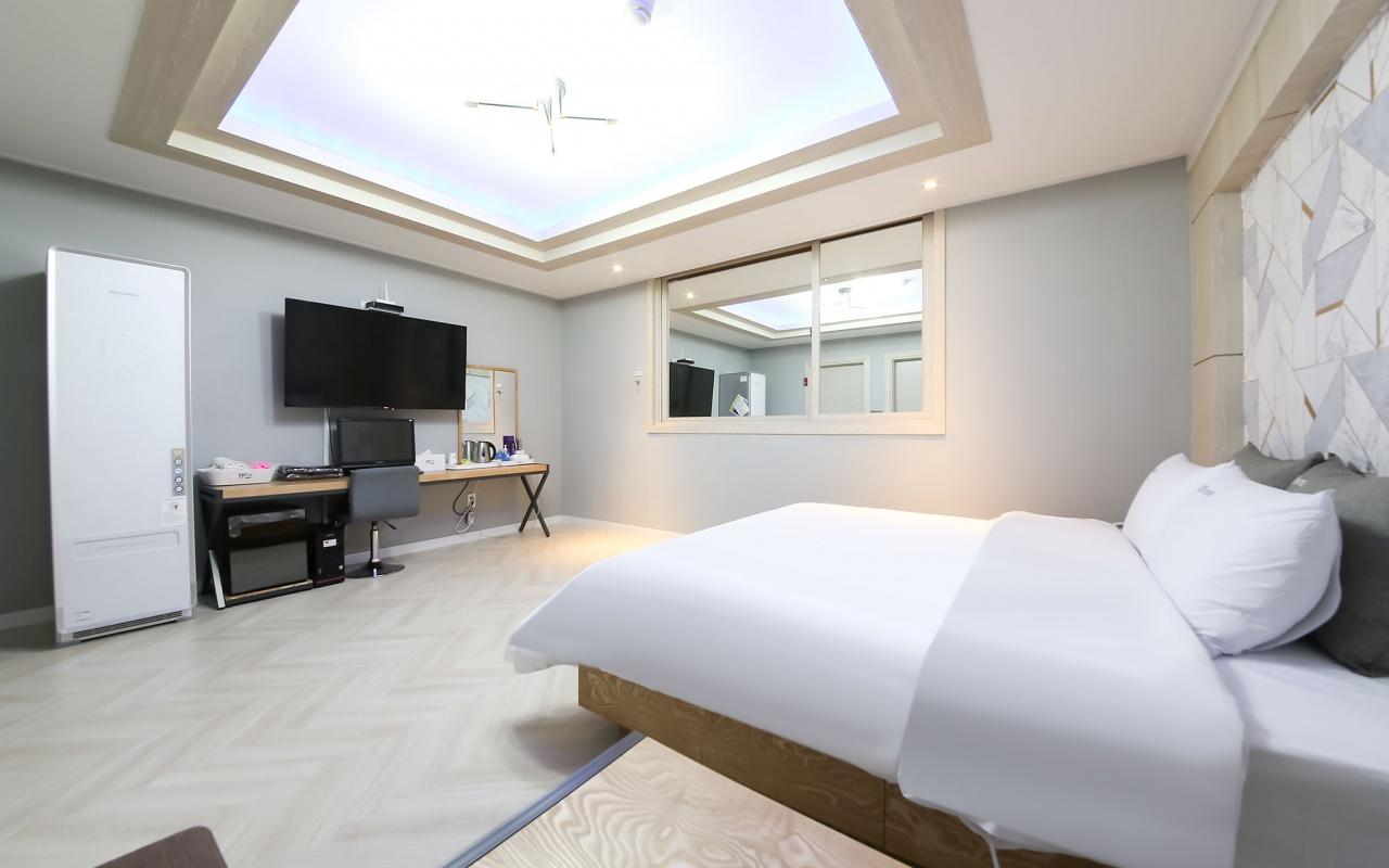 에코 호텔 (Eco Hotel)