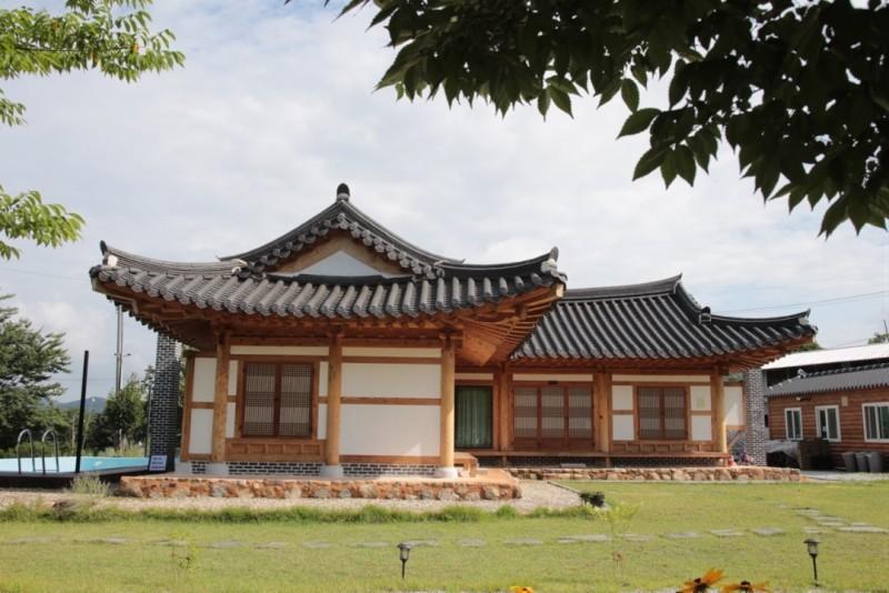 완주 청풍헌한옥펜션 (Wanju Cheongpungheon Ok Pension)