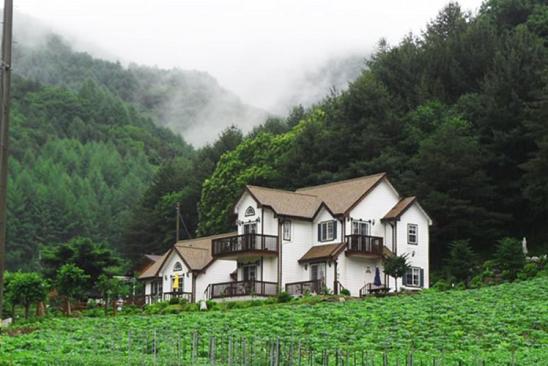 평창 하늘자락물소리펜션 (Pyeongchang Haneuljarak Mulsori Pension)