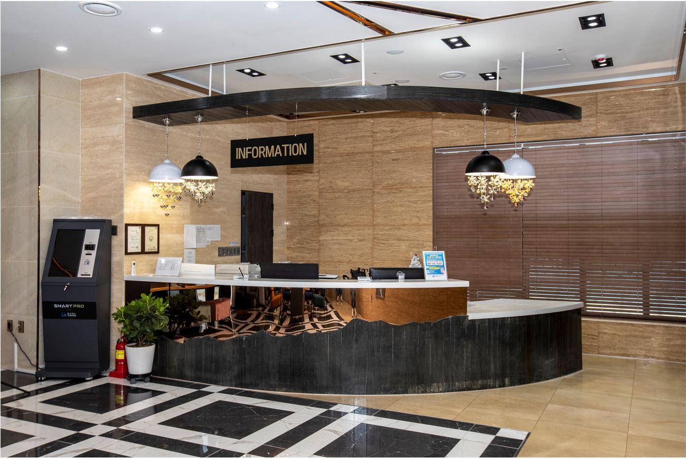 그리핀 베이 호텔 (GRIFFIN BAY HOTEL)