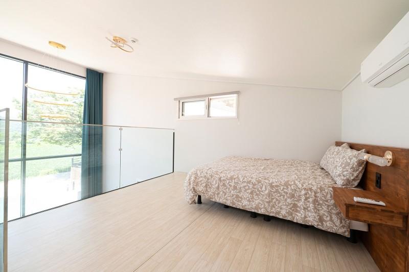 괴산 고은집펜션 (Goesan Goeunjip Pension)