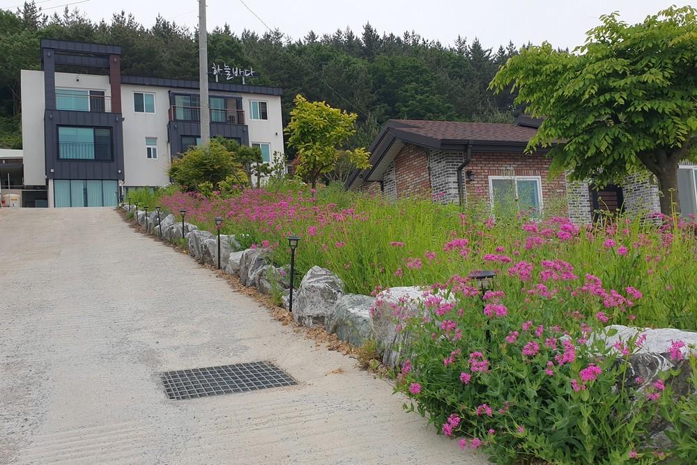 하늘바다 펜션 (Haneulbada Pension)