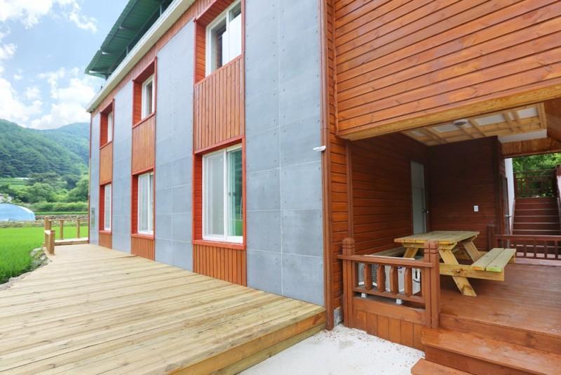 무주 덕유산숲펜션 (Muju Deogyusansup Pension)