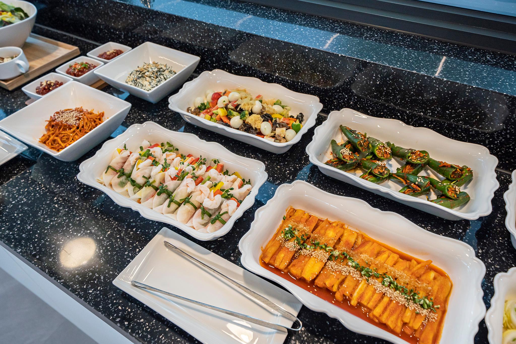 빌리언 웨스턴 호텔 (Billion Western Hotel)