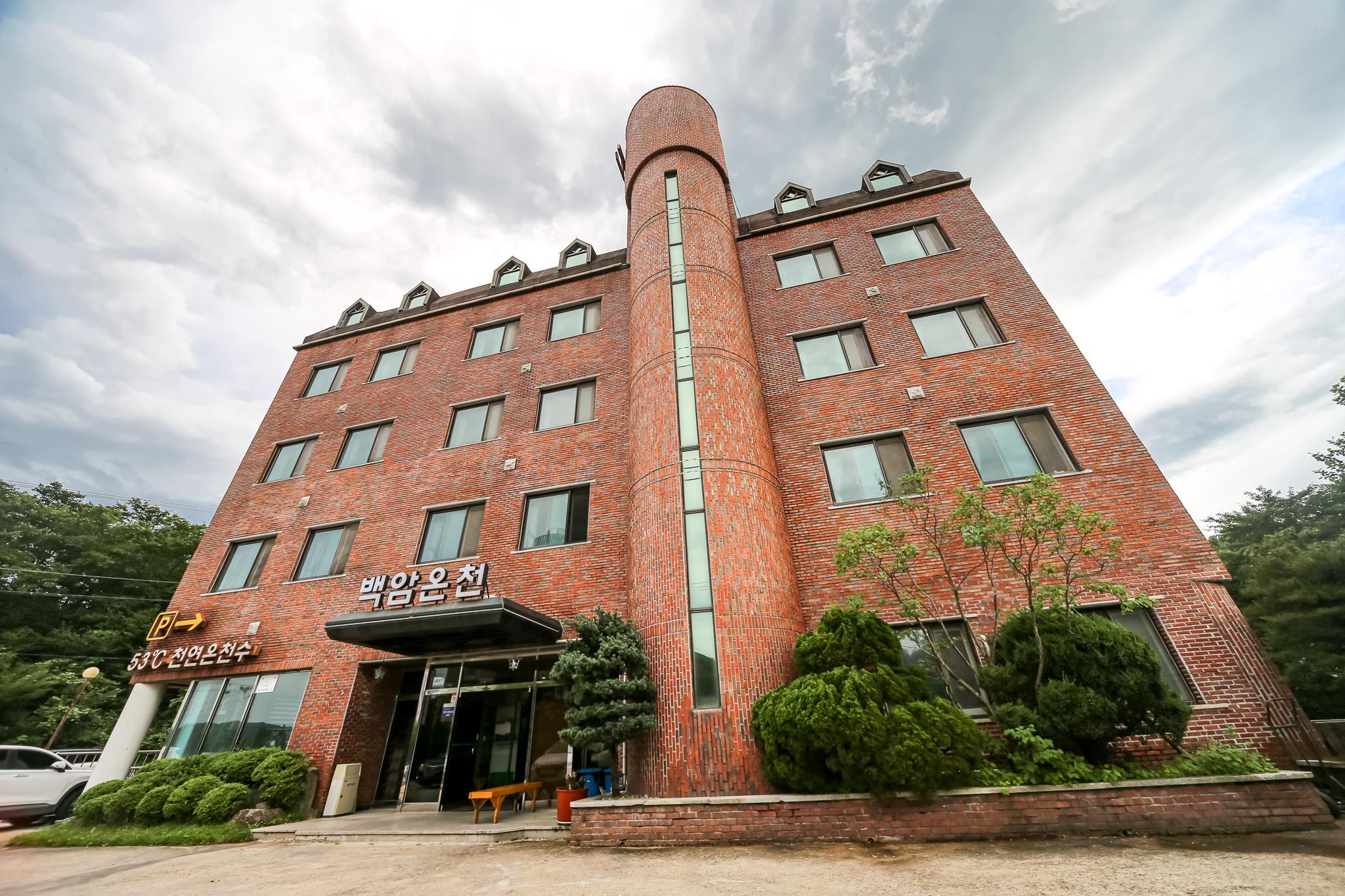 태백 온천 모텔 (Uljin Baekam Taebaek Hot Spring)