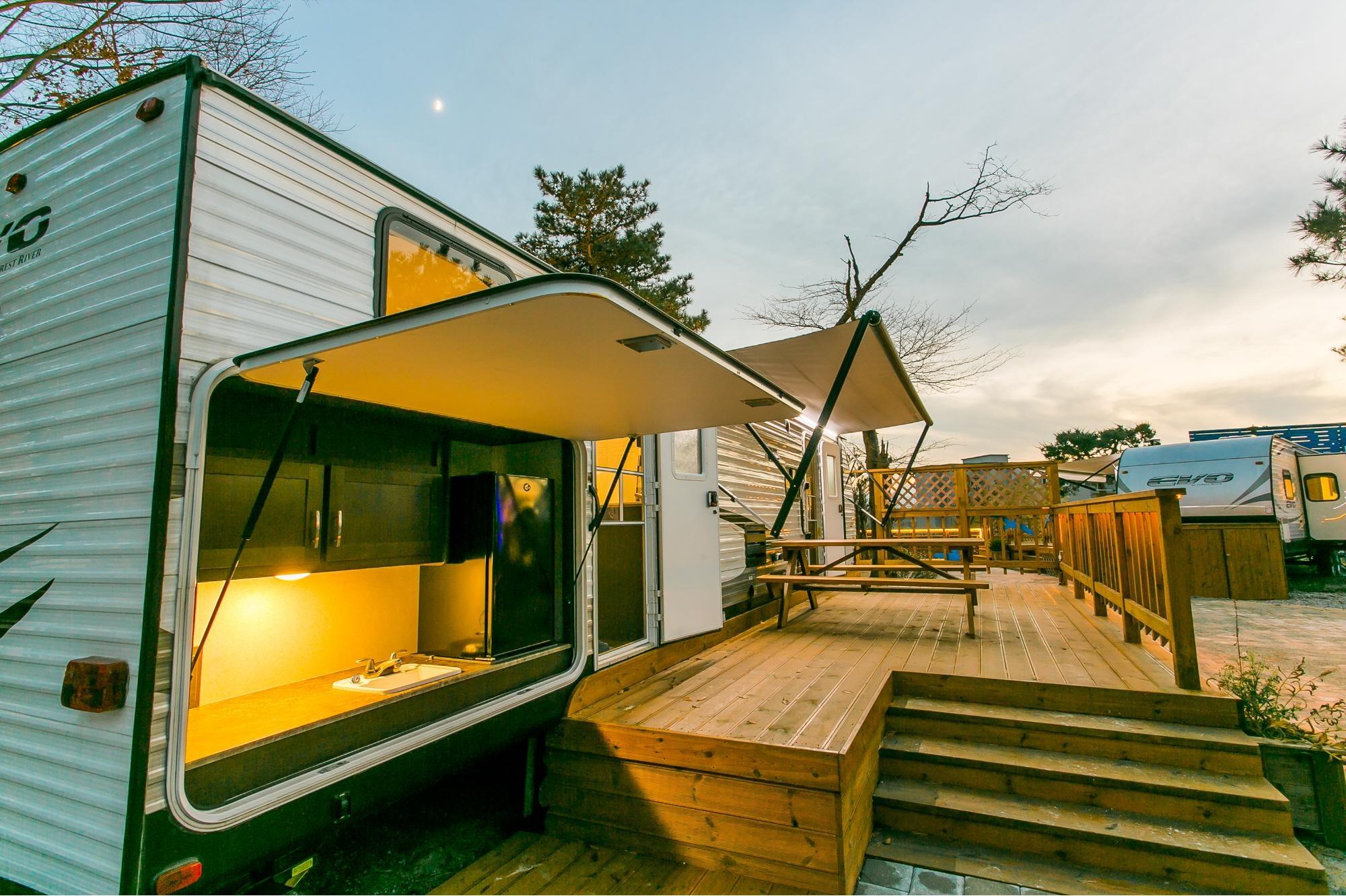 강릉 와우파크 카라반 (Gangneung Wow Park Caravan)