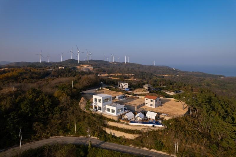 영덕 디아로풀빌라펜션 (Yeongdeok Diaro Pool Villa Pension)