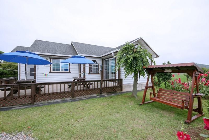 태안(안면도) 꽃지화이트펜션 (Taean (Anmyeondo) Kkotji White Pension)