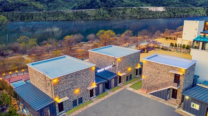 River North Pool Villa Pension