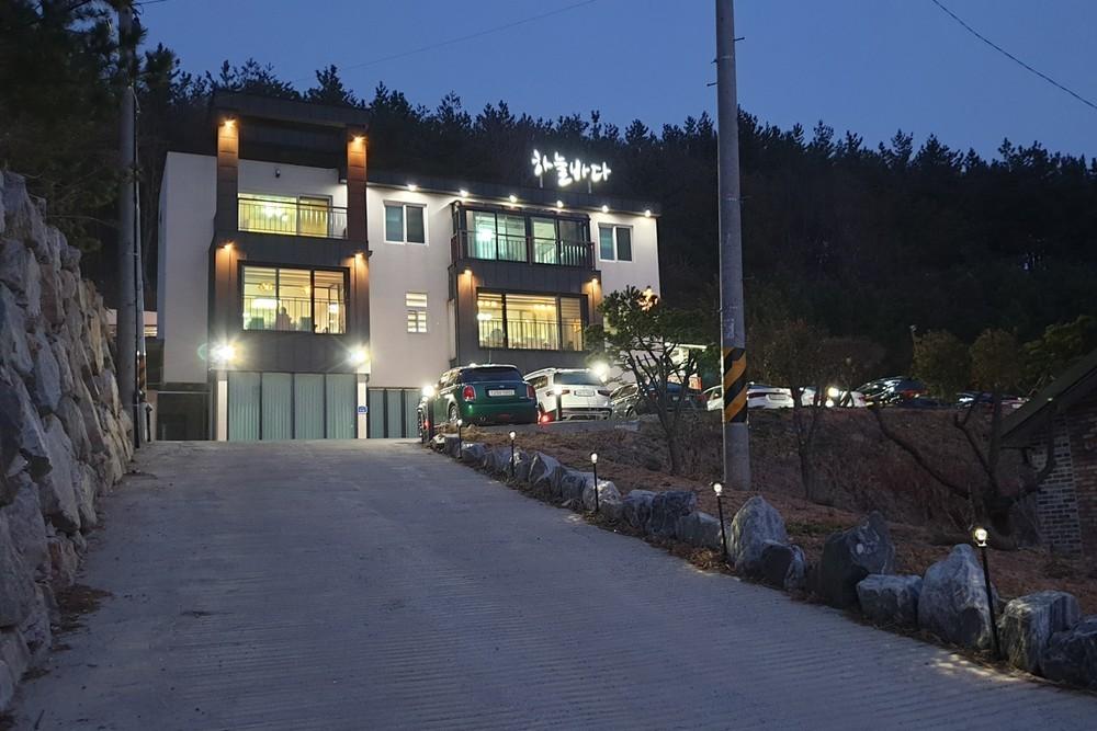 하늘바다 펜션 (Haneulbada Pension)
