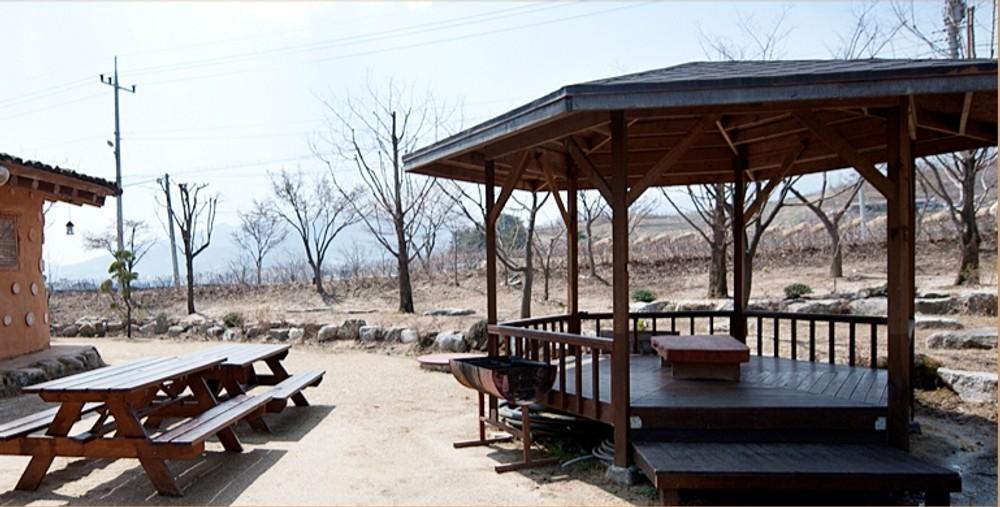 풍기 황토 펜션 (Punggi Red Clay Pension)